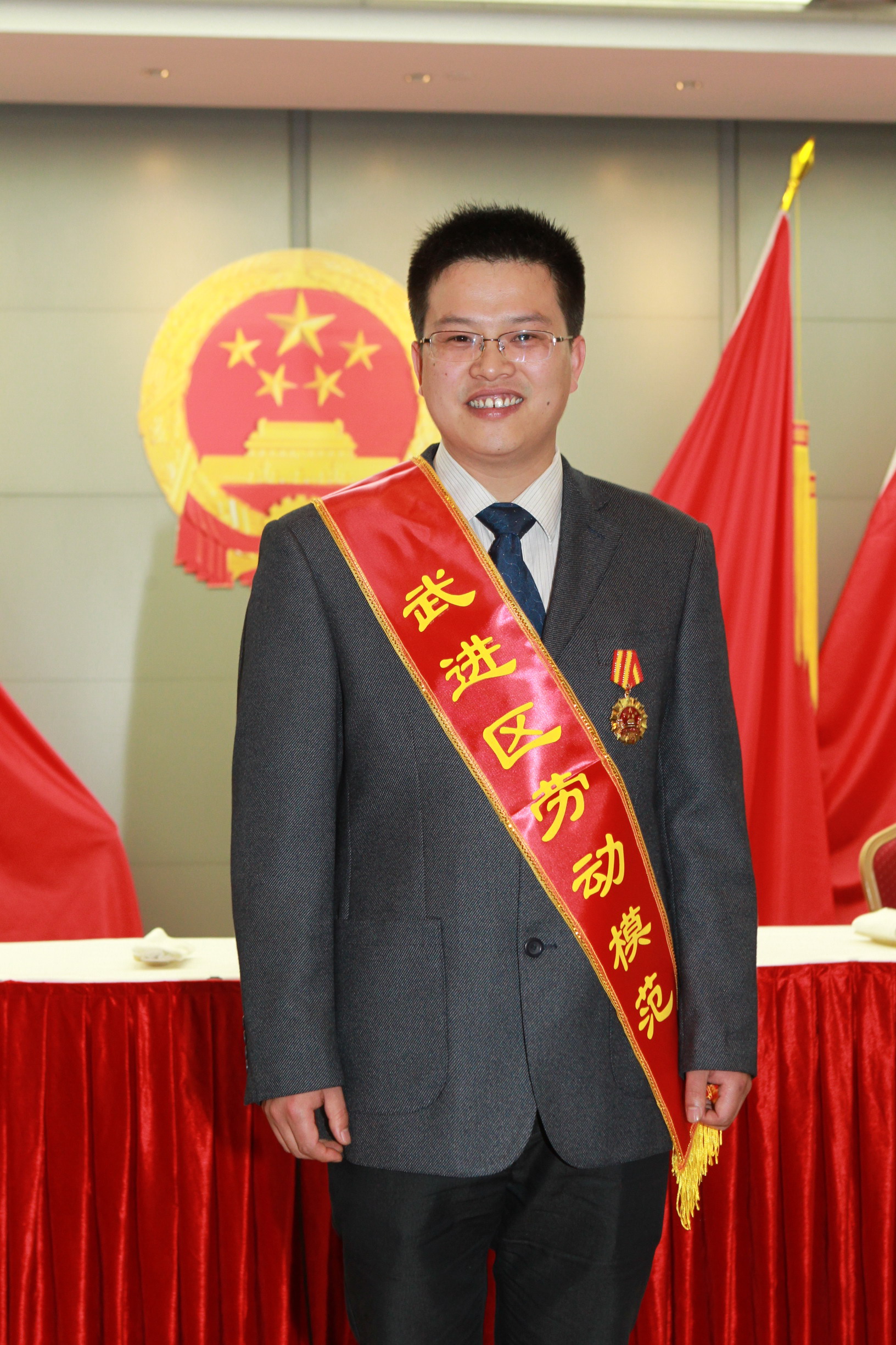 默默耕耘譜華章——記武進(jìn)區(qū)勞動(dòng)模范陳志方